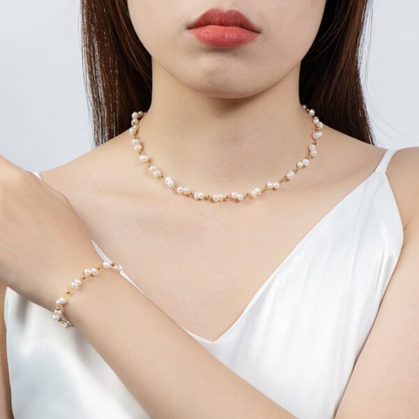 Divine Set with Pearls in 14K gold