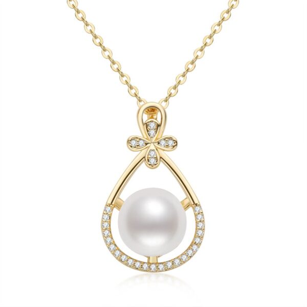 Flor de Liz Necklace with Pearl in 14k gold