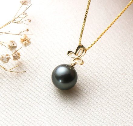 Black Pearl 18K